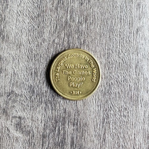 2018 FUNSPOT Token Coin 1" Worlds Largest Arcade Souvenir Weirs Beach Laconia NH - Picture 2 of 2