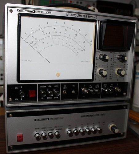 Grundig MV5 O + KM5A Klirranalisator Bestzustand NF-Meßplatz NF-Voltmeter - Bild 3 von 17