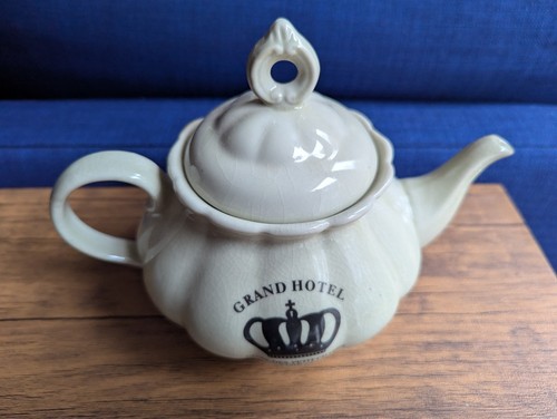 "Grand Hotel Croix Des Petit Champs Paris France" Teapot - 6"H - Picture 3 of 10