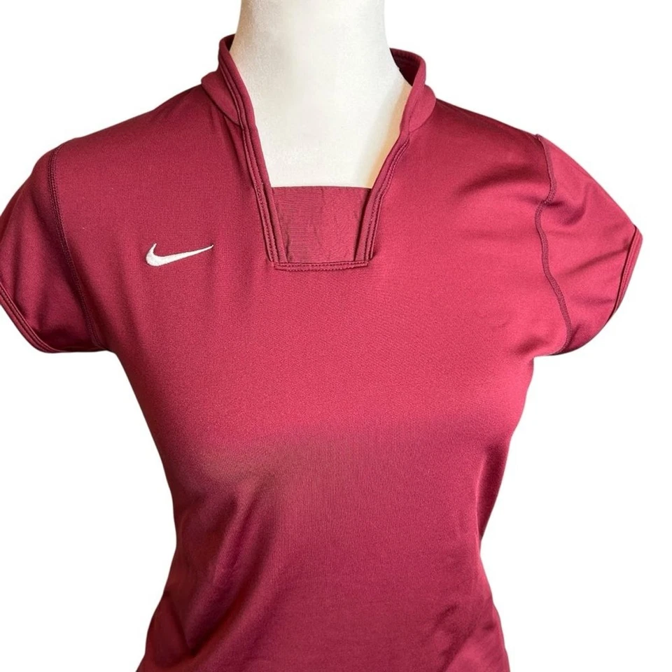 Nike Team Women's Golf Tennis Top Burgundy Cap Sleeves Performance Wear Sz Small - Image 2 of 4