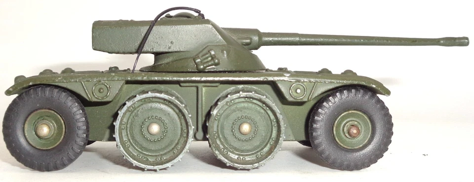 DINKY FRANCÉS NO. 827 - COCHE/TANQUE BLINDADO PANHARD FL 10 EBR - COMO NUEVO EN CAJA CT* Foto 3 de 4
