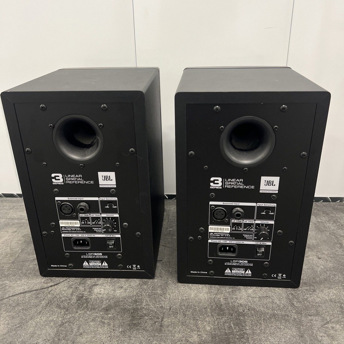 JBL LSR305 Powered Studio Monitor Speaker Pair (Black) Great