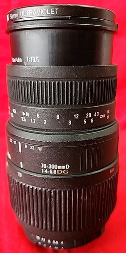 Sigma * 70-300mm LENSE * 1:4-5.6 * Made in Japan Very Good Working Condition - Picture 4 of 14