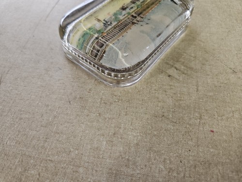 Vintage Paperweight, St. Louis World's Fair, Palace of Education, 5x3x1 - Picture 4 of 6