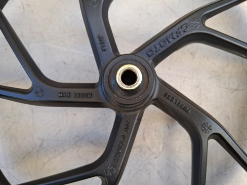 2023 CFMoto 300SS Front Wheel Rim Oem 22-25 Straight - Bild 11 von 18