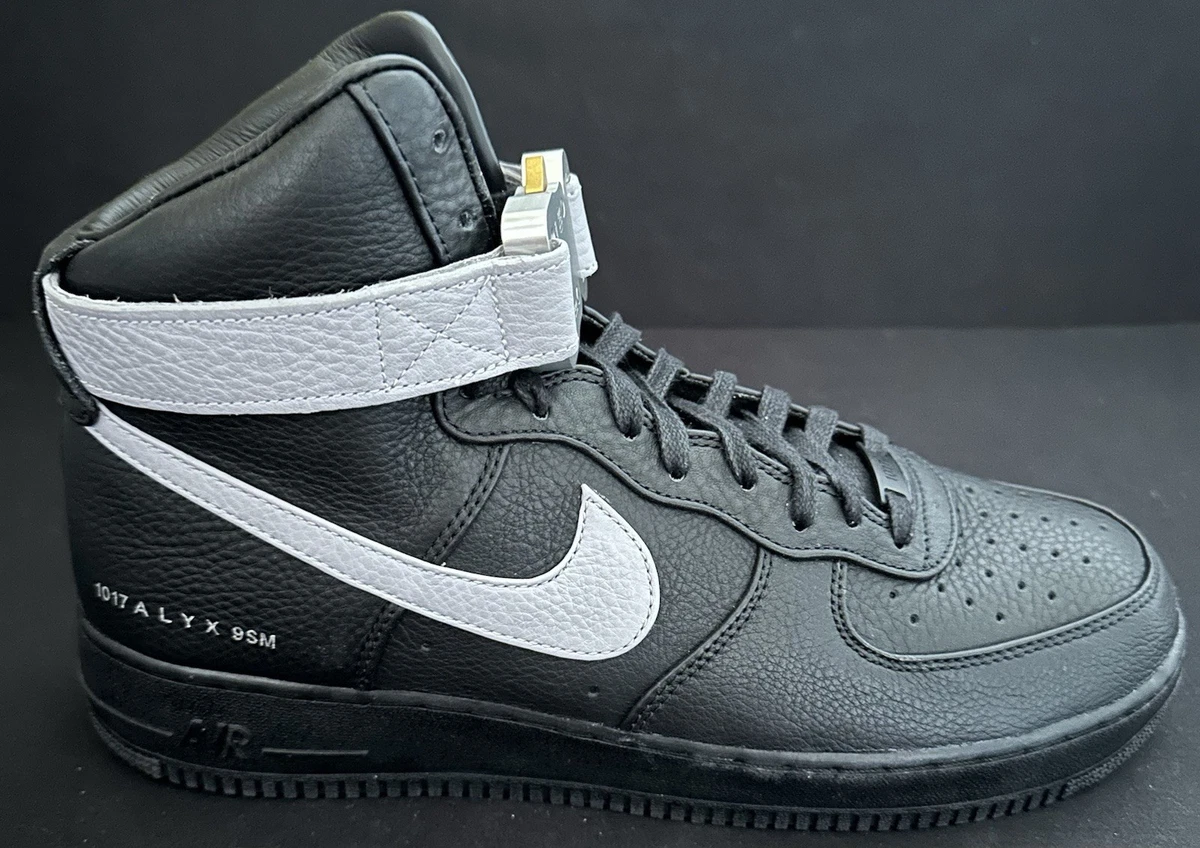 Preços baixos em Nike 1017 ALYX 9SM x Air Force 1 High Black Wolf
