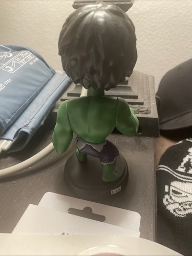 Marvel Incredible Hulk Bobblehead - Picture 2 of 2