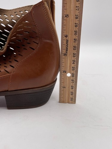 ZigiSoho Ajay Ankle Boot Women's Sz 9 Brown Leather Perforated Cutout Back Zip - Picture 8 of 8