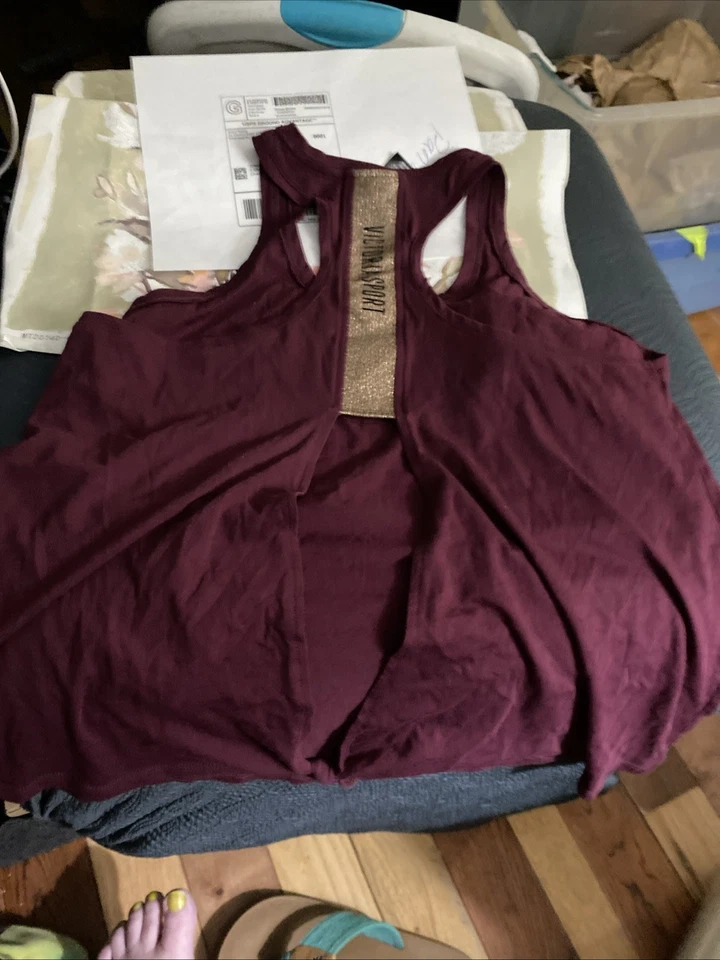 Camiseta sin mangas deportiva Victory para mujer talla pequeña Foto 3 de 4