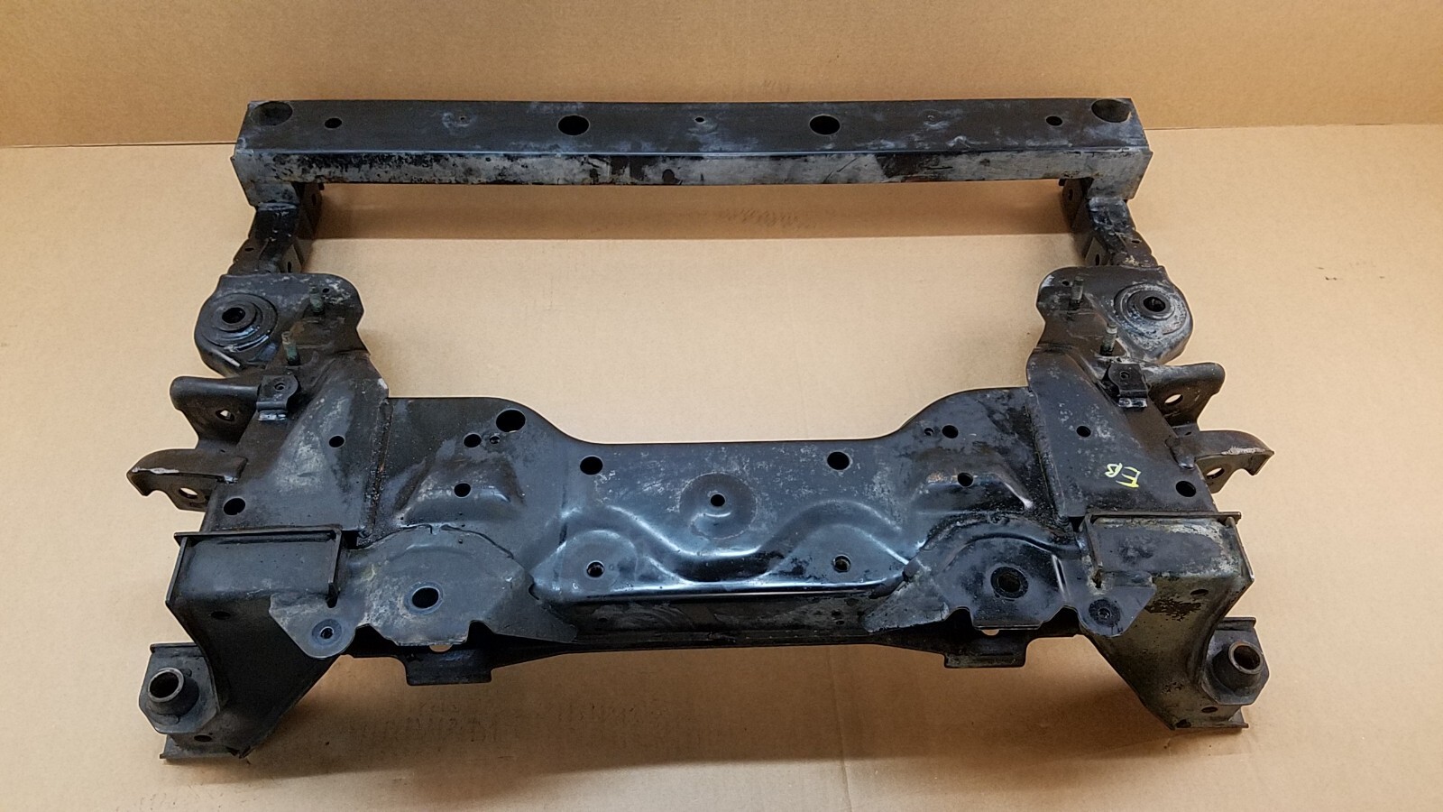 09-13-infiniti-g37x-awd-sedan-oem-front-suspension-crossmember