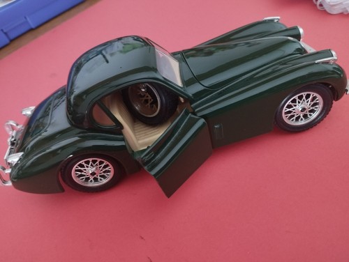 Jaguar xk 120 burago 1/24 no fiat bmw porsche 1978 Ferrari alfa romeo - Foto 6 di 6