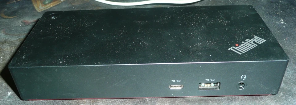 Lenovo ThinkPad 40AY Universal USB-C Dock Dock Station SD21B41471 con 90 W CA Foto 3 de 4