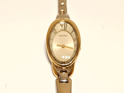 VINTAGE  LUXURY  OVAL JAPAN GOLD PLATED LADIES QUARTZ WATCH-BRACELET "SEIKO" - Picture 3 of 18