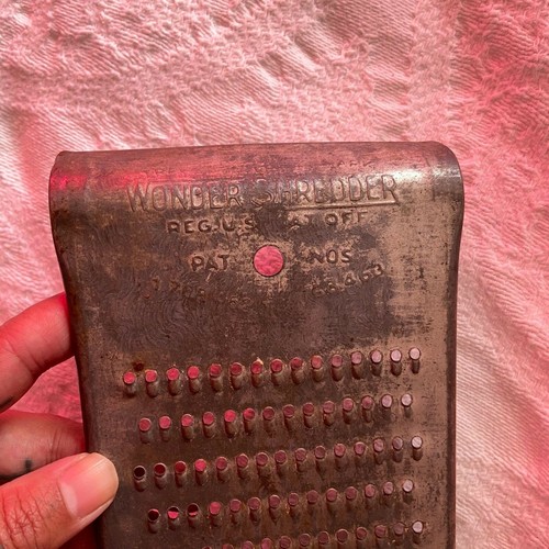 Vintage WUNDER ZERKLEINERER gebogene Küchenreibe Landhaus Landhaus Deko - Bild 2 von 4