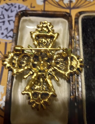 VINTAGE STIL GOLDFARBENE ROT GRÜN GLITZERNDE KREUZ BROSCHE MITTELALTER RELIGIÖS GOTHIC - Bild 6 von 6