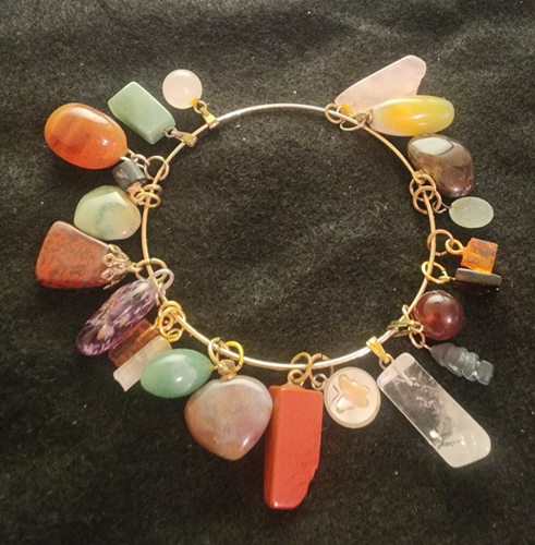 Pulsera vintage de mediados de siglo de piedras preciosas y minerales pulidos naturales genuinos