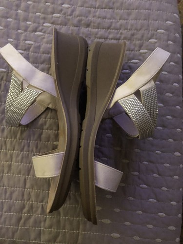 9.5 ~ LEATHER Comfort Wedge Support Sandals Daisy Fuentes - Picture 3 of 7