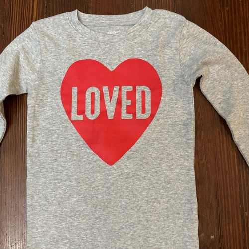 Carter’s 2 Piece Grey Heart Valentine’s Day Pajamas SZ 5 Sleep Set LOVED Striped - Picture 4 of 16