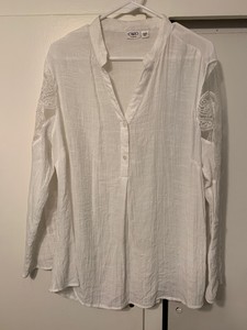 CATO-Woman-18W-20W-1-2-Button-down-Blouse-White-Crinkle-L-S-See-Thru-Sleeve-NWOT