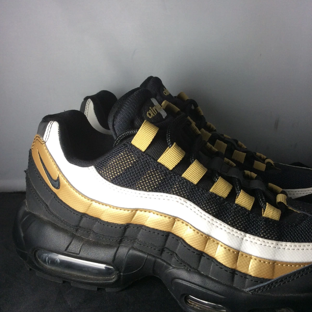 katoen Tien efficiënt 2018 Nike Air Max 95 OG Black Metallic Gold White Premium (AT2865-002) Size  5.5 | eBay