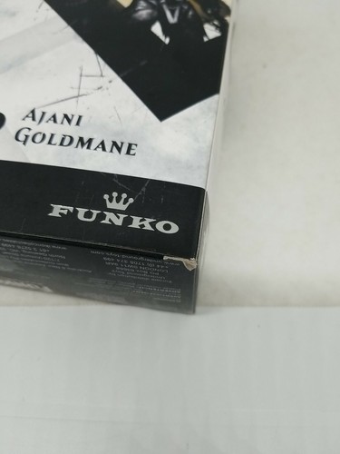 Figura Funko Magic The Gathering Legacy Collection AJANI GOLDMANE NUEVA EN CAJA - Imagen 10 de 12
