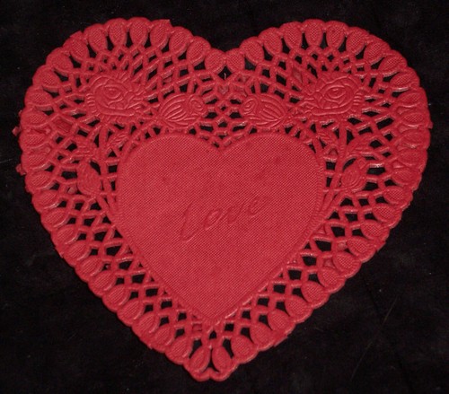 VALENTINES DAY DARK RED PAPER 6" HEART DOILIES 2 PACKS LOT 48 Ct DOYLES DOILEY ! - Picture 2 of 4