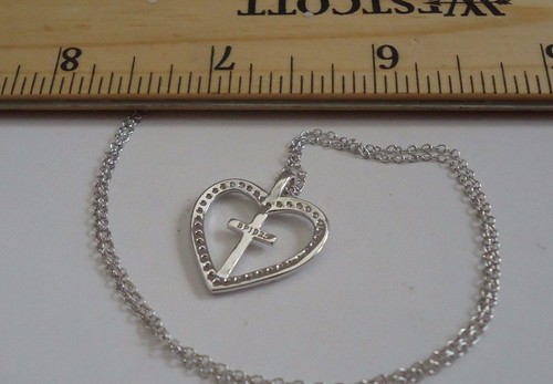 HERZ & KREUZ HALSKETTE ANHÄNGER MIT LABORGEFERTIGTEN DIAMANTEN 925 STERLING SILBER - Bild 7 von 7