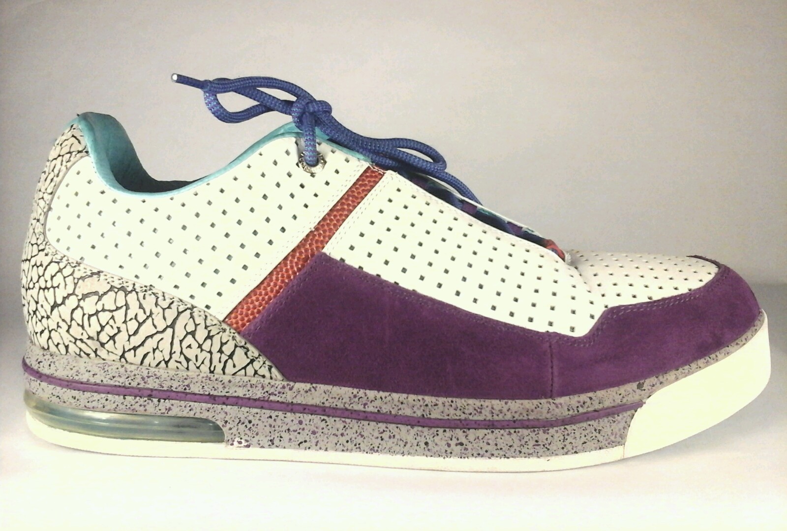 Undr Crwn Sneakers Shoes White Cyan Elephan MENS Sz US 16 RARE Undr Crwn Sneakers Shoes White Cyan Elephan MENS Sz US 16 RARE