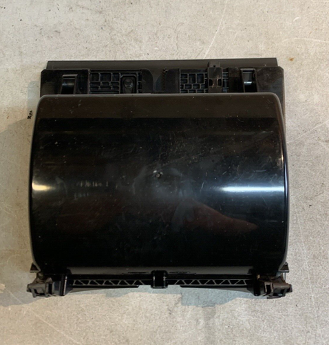 2013-2017 SKODA OCTAVIA MK3 FRONT ASHTRAY COMPARTMENT SILVER 5E2863077B - Picture 6 of 6