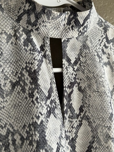 FRAME SLEEVELESS SNAKE-PRINT PARTY TOP SIZE XS - Picture 5 of 9
