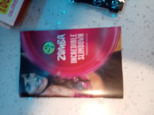 ZUMBA Incredible Slimdown 5 DVD + 1 Pair Sole Wraps + Nutrition & Progam Guides - Picture 5 of 7