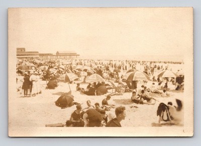Vintage Snapshot Photo Rockaway Beach Scene Bloomingdale's Umbrellas New York