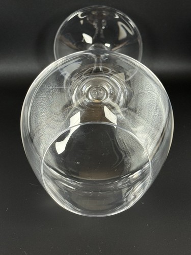 RIEDEL Extreme Pinot Noir Wine Glasses, Set of 2 Crystal Clear 9 1/2” - Picture 5 of 13