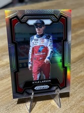 Kyle Larson 2024 Prizm SILVER HOLO Parallel NASCAR Racing
