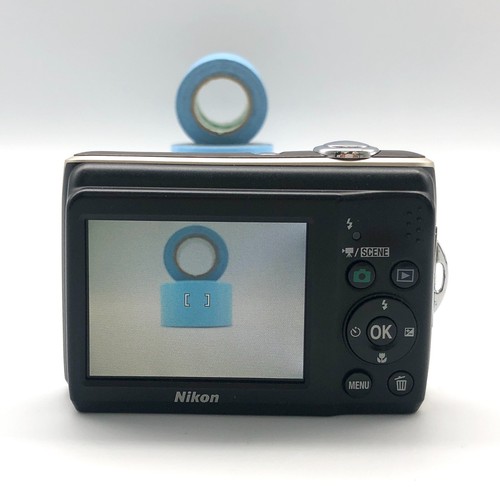 Nikon CoolPix L21 8.0 Mega Pixels Compact Digital Camera From Japan - Picture 5 of 10