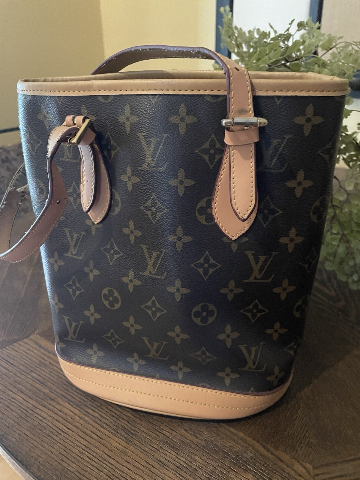 LOUIS VUITTON Petit Bucket PM Monogram Canvas  (Inside deteriorated )