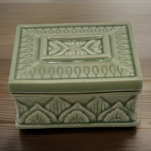 Green Celadon Asian Porcelain Box with Lid Lotus flower trinket box
