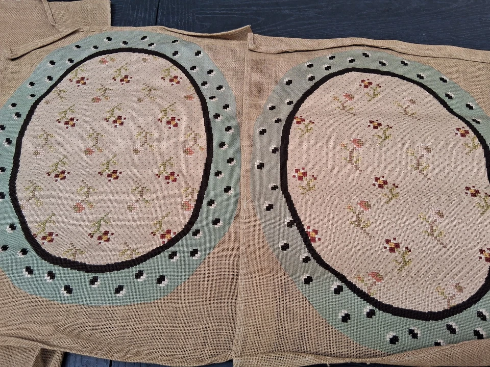 Tapisseries anciennes pour 2 grands fauteuils, sièges- brodées laine et fil soie - Photo 4/4