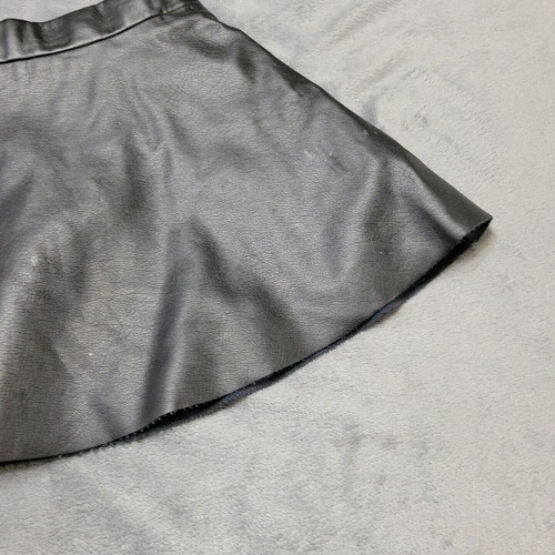 HM Skirt Girl 3T 4T Black Mini Vegan Leather Pleated Stretch Back Zip Adjustable - Picture 3 of 12