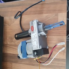 Reebok GT40S treadmill part incline motor elevation working order  parts