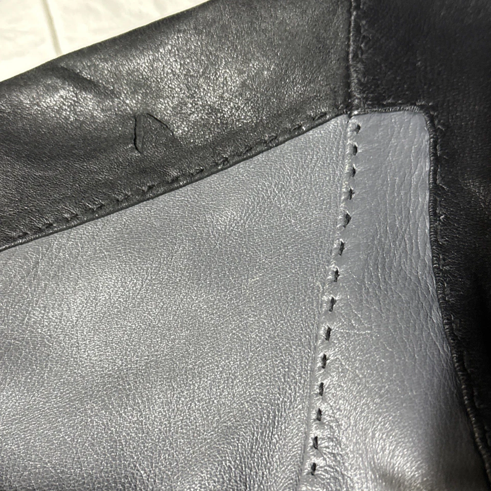 Jaqueta de Couro Masculina Rara Vintage Y2K Ecko Varsity Bomber Grande Preta Cinza - Imagem 4 de 4