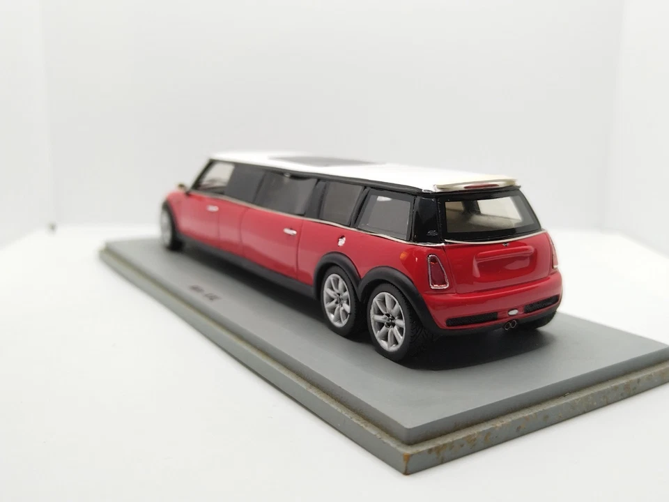 Spark 1/43 Mini XXL 2004! Extremely Rare!  - Image 3 of 4