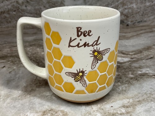 Large Coffee Mug Bee Kind. Spectrum Honeycomb. 16 Ounces. New. - Picture 8 of 9