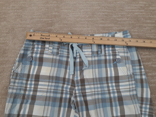 St Johns Bay Shorts Women's 6P Blue Tan Plaid Pockets 8.5" Inseam Lightweight - Picture 8 of 11