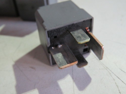 RELÉ MULTIUSOS ORIGINAL FORD MONDEO MK4 4 PINES 6G9T 14B192 EA 07-14 - Imagen 2 de 4