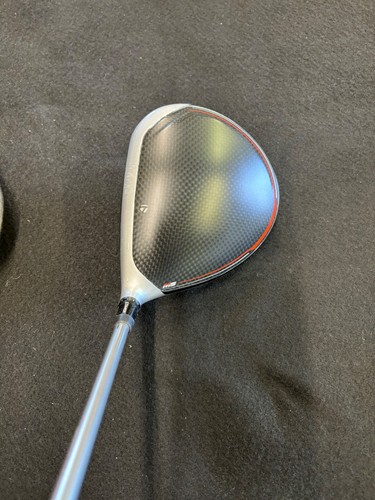 TaylorMade M5 10.5* Driver Tensei red 60 Stiff Graphite with headcover - Picture 4 of 5