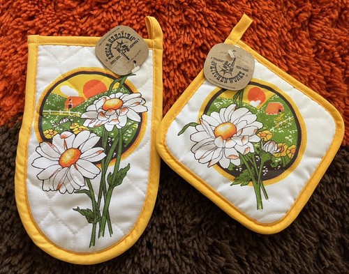 Vintage NOS Country Farm Spring Kitchen Oven Mitt Pot Holder Toaster Cover Set - Picture 3 of 8