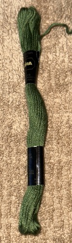 Vtg Madeira 6 Strand Cotton Floss M-367 Green NOS - Picture 4 of 4