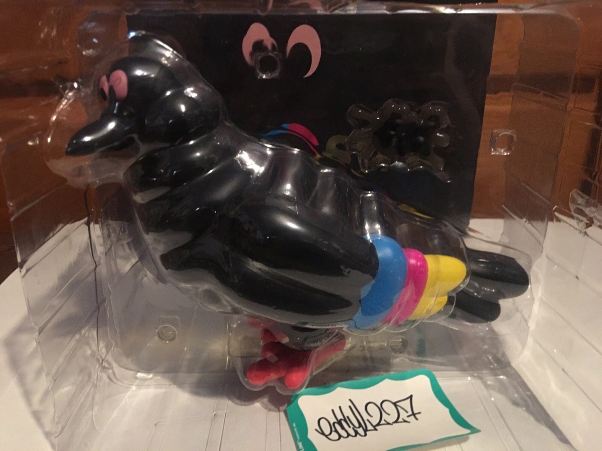 STAPLE×kidrobot ピジョン　フィギア Product Preview - Kidrobot x Staple Pigeon - Kidrobot Blog