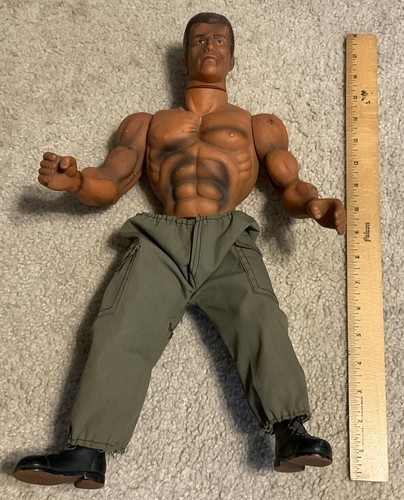 Arnold Schwarzenegger 1986 Commando Action Figure Doll - Picture 2 of 5